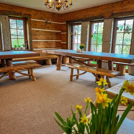 Willa Gazdowka Noclegi Szklarska Poreba Sniadania Wanna Termalna שצ'קלארסקה פוראובה