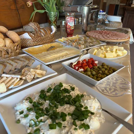 בית אירוח Willa Gazdowka Noclegi Szklarska Poreba Sniadania Wanna Termalna שצ'קלארסקה פוראובה