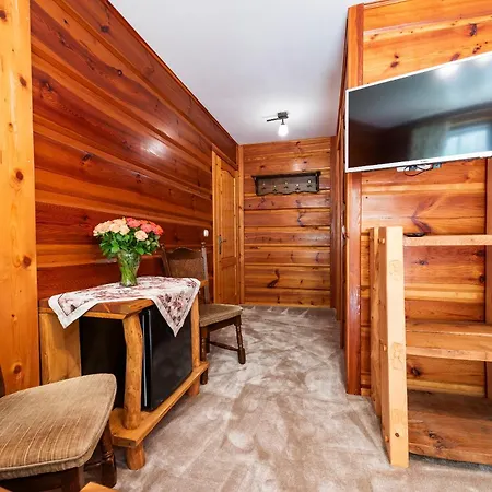 Willa Gazdowka Noclegi Szklarska Poreba Sniadania Wanna Termalna שצ'קלארסקה פוראובה