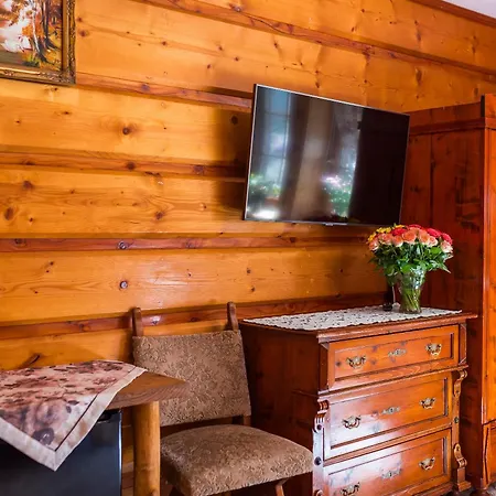 Willa Gazdowka Noclegi Szklarska Poreba Sniadania Wanna Termalna Rum i privatbostad *