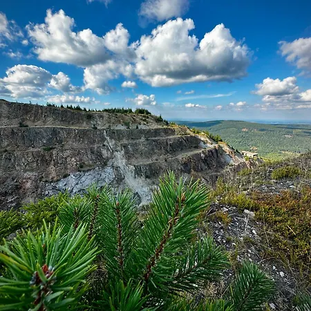 Willa Gazdowka Noclegi Szklarska Poreba Sniadania Wanna Termalna * שצ'קלארסקה פוראובה