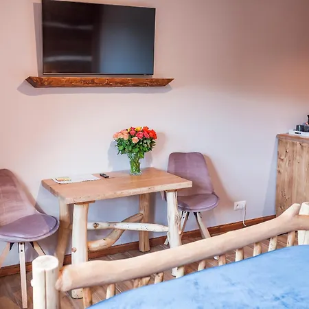 Willa Gazdowka Noclegi Szklarska Poreba Sniadania Wanna Termalna