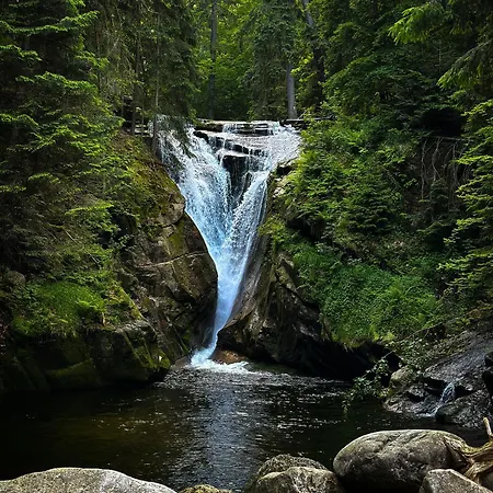 Willa Gazdowka Noclegi Szklarska Poreba Sniadania Wanna Termalna שצ'קלארסקה פוראובה