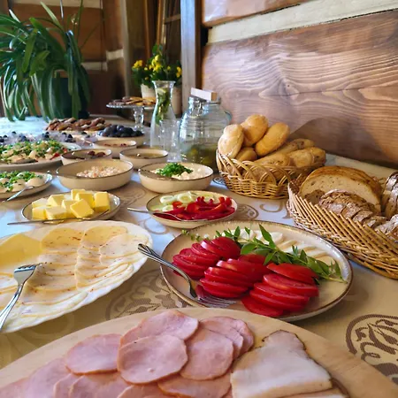 Rum i privatbostad Willa Gazdowka Noclegi Szklarska Poreba Sniadania Wanna Termalna